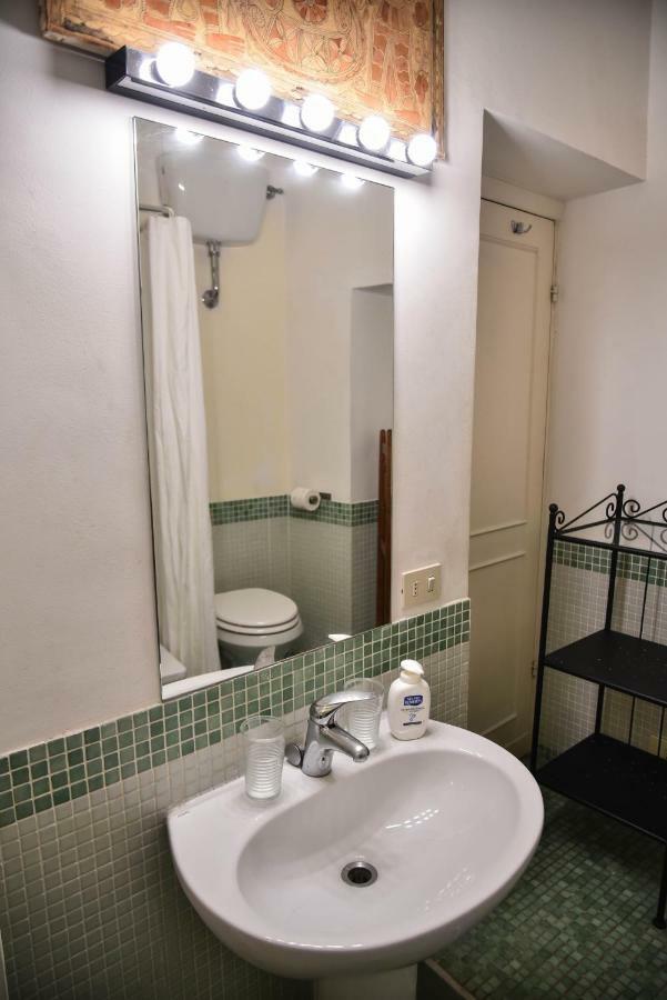 Stylish Apartment In Central Rome "Centro Storico" Eksteriør billede