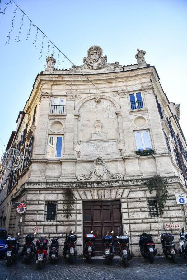 Stylish Apartment In Central Rome "Centro Storico" Eksteriør billede